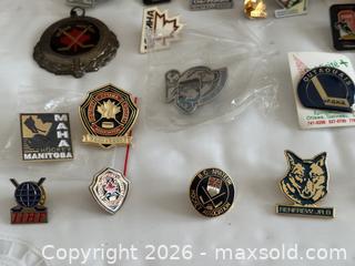 MaxSold Auction: Lot of 52 Hockey Collector Pins - Ottawa (Kanata) (Ontario, Canada) SELLER MANAGED Estate Sale Online Auction - Country Lane West