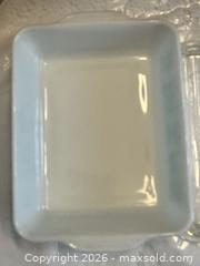 MaxSold Auction: Vintage 1960s/70s Pyrex 1 1/2 Quart Casserole Dish With Lid - Ottawa (Kanata) (Ontario, Canada) SELLER MANAGED Estate Sale Online Auction - Country Lane West