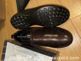 MaxSold Auction: 9 pairs of women’s shoes  - Toronto (Ontario, Canada) PARTNER MANAGED Estate Sale Online Auction - Glencairn Avenue