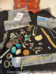 MaxSold Auction: Jewelry  - Toronto (Ontario, Canada) PARTNER MANAGED Estate Sale Online Auction - Glencairn Avenue