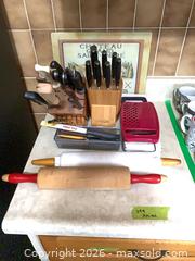 MaxSold Auction: Kitchen cutting utensil and more - Toronto (Ontario, Canada) PARTNER MANAGED Estate Sale Online Auction - Glencairn Avenue