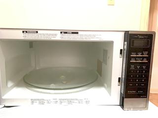 MaxSold Auction: Microwave  - Toronto (Ontario, Canada) PARTNER MANAGED Estate Sale Online Auction - Glencairn Avenue