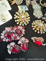 MaxSold Auction: Sherman Jewelry and more  - Toronto (Ontario, Canada) PARTNER MANAGED Estate Sale Online Auction - Glencairn Avenue