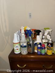 MaxSold Auction: Various cleaning supplies  - Toronto (Ontario, Canada) PARTNER MANAGED Estate Sale Online Auction - Glencairn Avenue