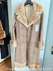 MaxSold Auction: Wool coat - Toronto (Ontario, Canada) PARTNER MANAGED Estate Sale Online Auction - Glencairn Avenue