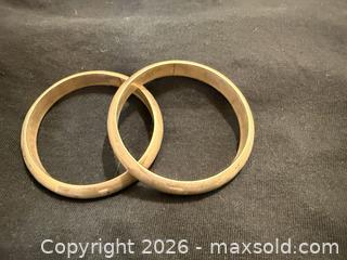 MaxSold Auction: Pair of Sterling Silver (925) Bangle Bracelets, Mexico A - White Rock (British Columbia, Canada) Downsizing Online Auction - Everall Street