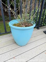 MaxSold Auction: Plastic Planter and Terracotta Pot with Metal Stand B - White Rock (British Columbia, Canada) Downsizing Online Auction - Everall Street