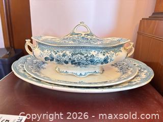 MaxSold Auction: Blue Transferware Tureen with Lid & Platters B - Hamilton (Ontario, Canada) Moving Online Auction - Sunning Hill Avenue
