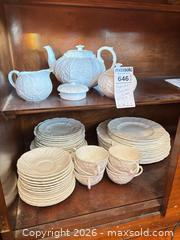 MaxSold Auction: Coalport Bone China Dinnerware Set B - Hamilton (Ontario, Canada) Moving Online Auction - Sunning Hill Avenue