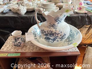 MaxSold Auction: Colonial Pottery Blue Transferware Pitcher & Basin, Vase B - Hamilton (Ontario, Canada) Moving Online Auction - Sunning Hill Avenue