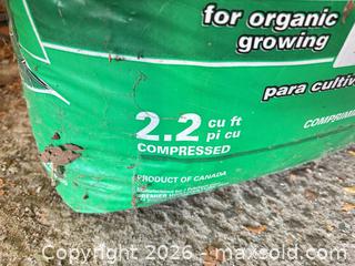 MaxSold Auction: Premier Peat Moss, Sphagnum Partial Opened bag A - Hamilton (Ontario, Canada) Moving Online Auction - Sunning Hill Avenue