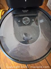 MaxSold Auction: Roomba Robot Vacuum B - Hamilton (Ontario, Canada) Moving Online Auction - Sunning Hill Avenue