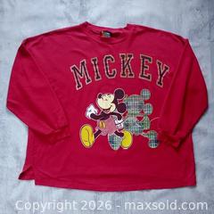 MaxSold Auction: Vintage 1990s Disney Mickey Mouse Crewneck Sweater – X-Large – Red – Excellent Condition - Toronto (Ontario, Canada) SELLER MANAGED Reseller Online Auction - Esandar Drive (STORAGE)