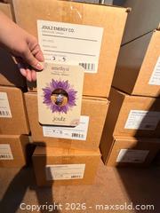 MaxSold Auction: Amethyst  - Vancouver (British Columbia, Canada) SELLER MANAGED Downsizing Online Auction -  West 6th Avenue