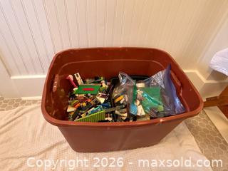 MaxSold Auction: Big bin of Lego - Nanaimo (British Columbia, Canada) SELLER MANAGED Estate Sale Online Auction - Elizabeth Street