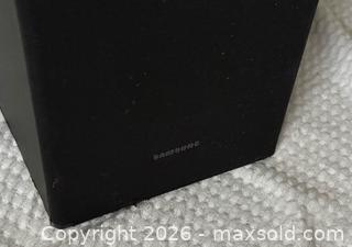 MaxSold Auction: DVD/CD Player, Soundbar & ROKU TV - Nanaimo (British Columbia, Canada) SELLER MANAGED Estate Sale Online Auction - Elizabeth Street