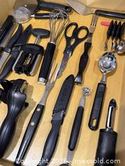 MaxSold Auction: Contents of Kitchen Drawer: Knives, Scissors, & More! - San Jose (California, USA) SELLER MANAGED Estate Sale Online Auction - South 16th Street