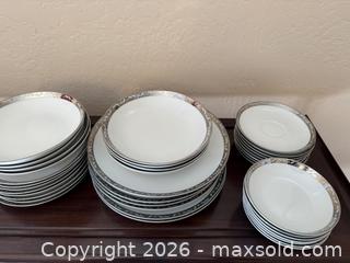 MaxSold Auction: HUGE Vintage Jackson Internationale Fine China Japan Cretan Dinnerware Collection - San Jose (California, USA) SELLER MANAGED Estate Sale Online Auction - South 16th Street
