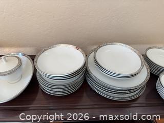 MaxSold Auction: HUGE Vintage Jackson Internationale Fine China Japan Cretan Dinnerware Collection - San Jose (California, USA) SELLER MANAGED Estate Sale Online Auction - South 16th Street