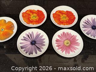 MaxSold Auction: Isaac Mizrahi For Target Floral Plates - San Jose (California, USA) SELLER MANAGED Estate Sale Online Auction - South 16th Street