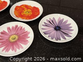 MaxSold Auction: Isaac Mizrahi For Target Floral Plates - San Jose (California, USA) SELLER MANAGED Estate Sale Online Auction - South 16th Street