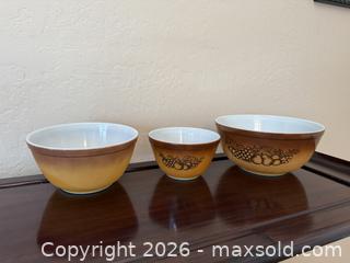 MaxSold Auction: Vintage Pyrex Nesting Bowls - Old Orchard - San Jose (California, USA) SELLER MANAGED Estate Sale Online Auction - South 16th Street