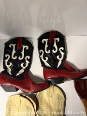 MaxSold Auction: Women shoes  - Lower Moreland Township (Pennsylvania, USA) SELLER MANAGED Downsizing Online Auction - Huntingdon Pike