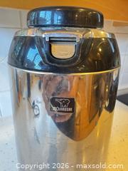 MaxSold Auction: Cuisinart Electric Coffee Grinder & Thermal Carafe - Saanich (British Columbia, Canada) PARTNER MANAGED Downsizing Online Auction - Gordon Point Drive