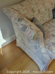 MaxSold Auction: Floral Fabric Loveseat, 2-Seater - Saanich (British Columbia, Canada) PARTNER MANAGED Downsizing Online Auction - Gordon Point Drive
