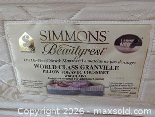 MaxSold Auction: Full-sized Bed, headboard, mattress and boxspring - Saanich (British Columbia, Canada) PARTNER MANAGED Downsizing Online Auction - Gordon Point Drive