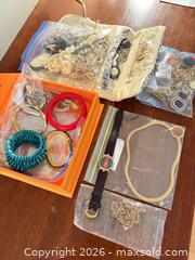 MaxSold Auction: Large Lot of Assorted Costume Jewelry (20+ Pieces) - Saanich (British Columbia, Canada) PARTNER MANAGED Downsizing Online Auction - Gordon Point Drive