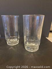 MaxSold Auction: Mixed Clear Glassware Set, 7 Pieces - Saanich (British Columbia, Canada) PARTNER MANAGED Downsizing Online Auction - Gordon Point Drive