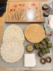 MaxSold Auction: Mixed Lot: Linens, Tablecloth, Napkins & Table Accessories - Saanich (British Columbia, Canada) PARTNER MANAGED Downsizing Online Auction - Gordon Point Drive