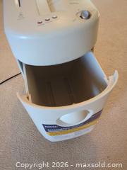 MaxSold Auction: Royal Crosscut Paper Shredder, 8–10 Sheet, CDs - Saanich (British Columbia, Canada) PARTNER MANAGED Downsizing Online Auction - Gordon Point Drive