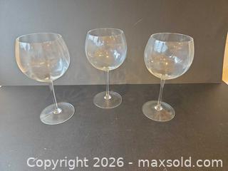MaxSold Auction: Set of 3 Clear Balloon Red Wine Glasses, Small 6–8 oz - Saanich (British Columbia, Canada) PARTNER MANAGED Downsizing Online Auction - Gordon Point Drive