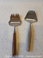 MaxSold Auction: Stainless Steel Steak Cutter Set with Faux Stag Handles - Saanich (British Columbia, Canada) PARTNER MANAGED Downsizing Online Auction - Gordon Point Drive