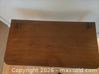 MaxSold Auction: Traditional Solid Wood Side/Accent Table - Saanich (British Columbia, Canada) PARTNER MANAGED Downsizing Online Auction - Gordon Point Drive