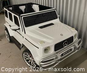 MaxSold Auction: Electric Mercedes-Benz AMG G63 2-SEATER Ride-On G-Wagon Car - Toronto (Ontario, Canada) SELLER MANAGED Moving Online Auction - Kennedy Road (STORAGE)
