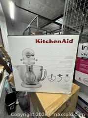 MaxSold Auction: KitchenAid Artisan 5Qt (BRAND NEW) - Frosted Pearl/Glass Bowl - Toronto (Ontario, Canada) SELLER MANAGED Moving Online Auction - Yonge Street (CONDO)