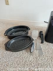 MaxSold Auction: Cosori 5.8 qt Black Digital Air Fryer - Greater Sudbury (Ontario, Canada) PARTNER MANAGED Moving Online Auction - Regent Street (CONDO)