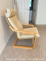 MaxSold Auction: IKEA Poäng-style Leather Armchair, Bentwood Frame, Beige - Greater Sudbury (Ontario, Canada) PARTNER MANAGED Moving Online Auction - Regent Street (CONDO)