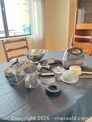 MaxSold Auction: Mixed Kitchen Small Appliances and Bakeware Lot - Greater Sudbury (Ontario, Canada) PARTNER MANAGED Moving Online Auction - Regent Street (CONDO)