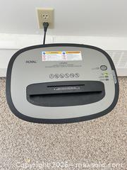 MaxSold Auction: Royal LR14MX Paper Shredder, 14-Sheet Cross-Cut - Greater Sudbury (Ontario, Canada) PARTNER MANAGED Moving Online Auction - Regent Street (CONDO)