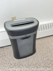 MaxSold Auction: Royal LR14MX Paper Shredder, 14-Sheet Cross-Cut - Greater Sudbury (Ontario, Canada) PARTNER MANAGED Moving Online Auction - Regent Street (CONDO)