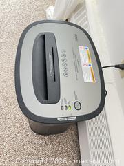 MaxSold Auction: Royal LR14MX Paper Shredder, 14-Sheet Cross-Cut - Greater Sudbury (Ontario, Canada) PARTNER MANAGED Moving Online Auction - Regent Street (CONDO)