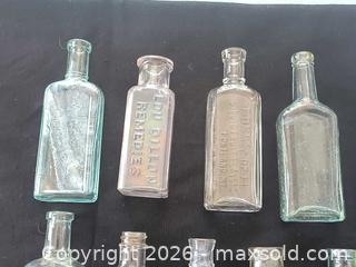 MaxSold Auction: Old Bottles - Gloucester (Massachusetts, USA) SELLER MANAGED Downsizing Online Auction -  Fremont Street