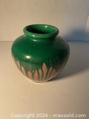 MaxSold Auction: 1920-30s Japanese Awaji pottery drip vase - Ottawa (Ontario, Canada) SELLER MANAGED Downsizing Online Auction - Tall Forest Drive