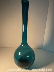 MaxSold Auction: 1950-60s Swedish Gullaskruf Glasbruk tall bottle vase by Arthur Percy - Ottawa (Ontario, Canada) SELLER MANAGED Downsizing Online Auction - Tall Forest Drive