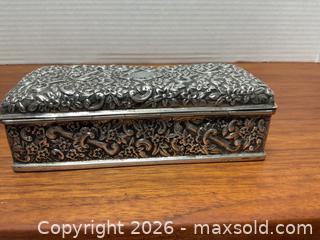 MaxSold Auction: Beautiful Victorian sterling silver dresser box (245 grams) - Ottawa (Ontario, Canada) SELLER MANAGED Downsizing Online Auction - Tall Forest Drive