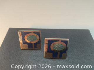 MaxSold Auction: Collectible men’s lot: Birk’s sterling cigs holder, sterling money clip and stunning cuff links - Ottawa (Ontario, Canada) SELLER MANAGED Downsizing Online Auction - Tall Forest Drive